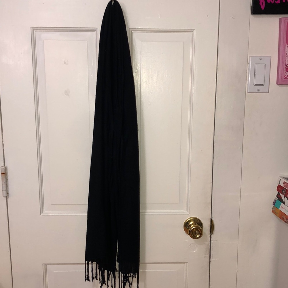 Black scarf